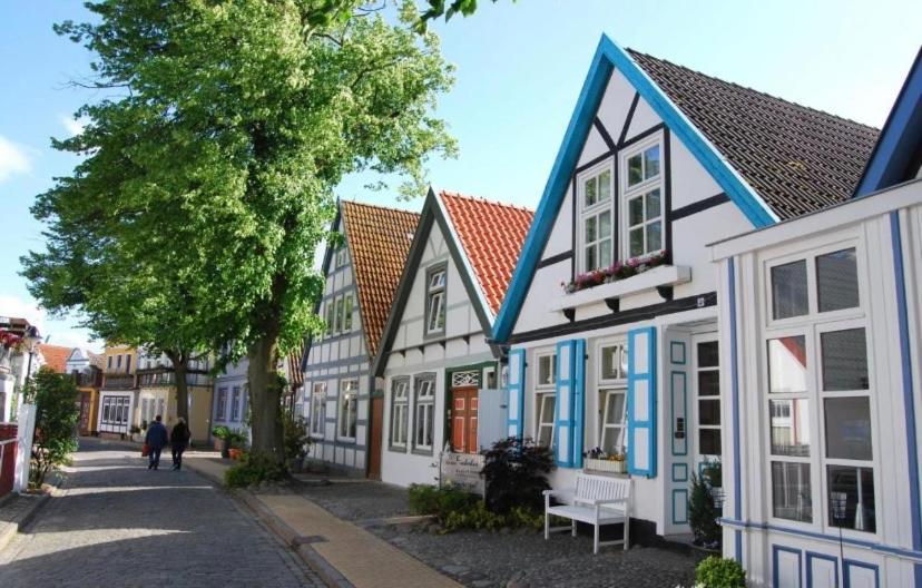 Birnbom Warnemuende Apartamento Rostock Exterior foto
